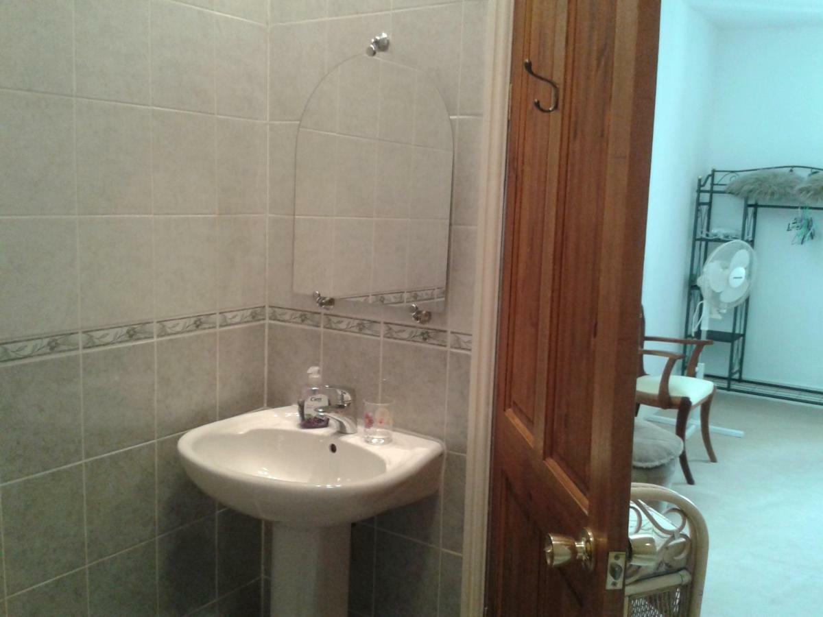 Chez Valade Apartment Payroux Bagian luar foto